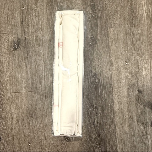 Kassatex King Sheet and Pillow Set- White and Pink Bow Brand New - Picture 7 of 8